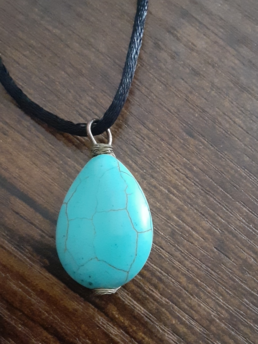 Turquoise Teardrop Pendant Necklace